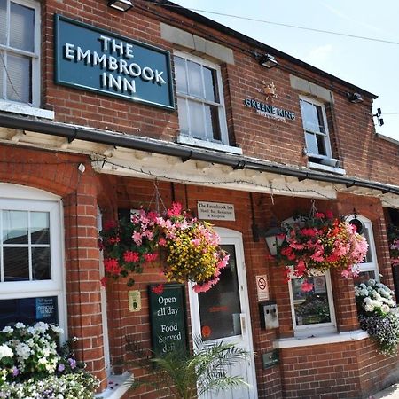 ווקינגהאם The Emmbrook Inn Hotel מראה חיצוני תמונה